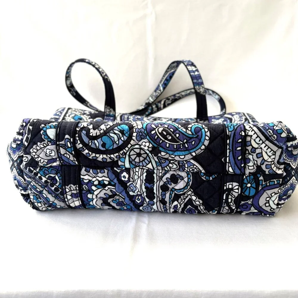Vera Bradley Deep Night Paisley Iconic Small Vera Quilted Tote Bag‎